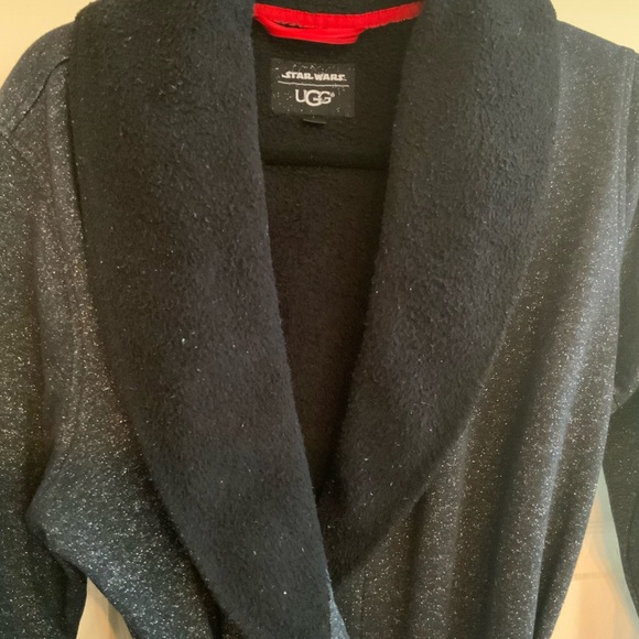 Ugg x Star Wars Vader Robe - Picture 6 of 15